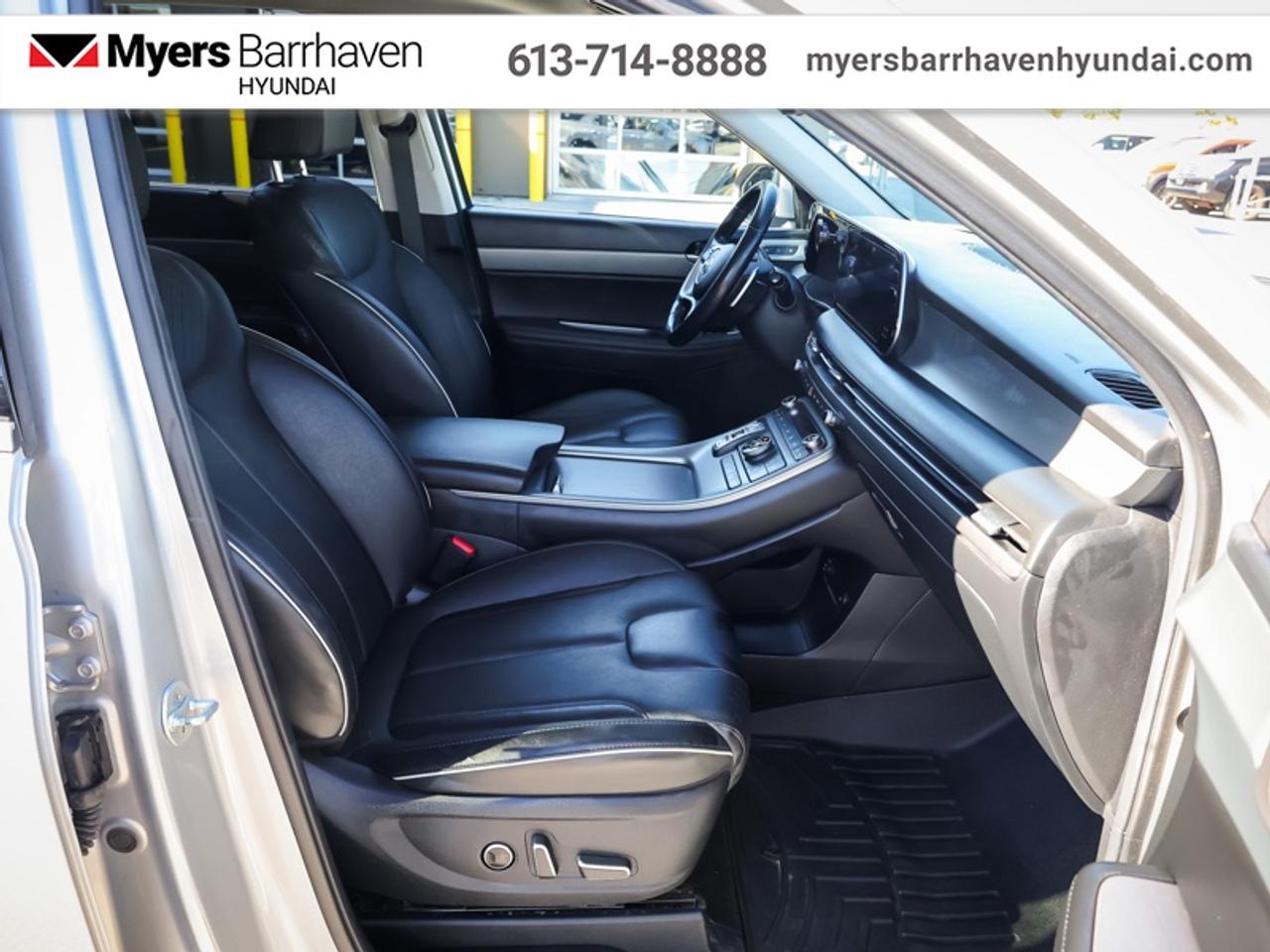 2024 Hyundai PALISADE Urban  - Cooled Seats -  Sunroof - $256 B/W Photo