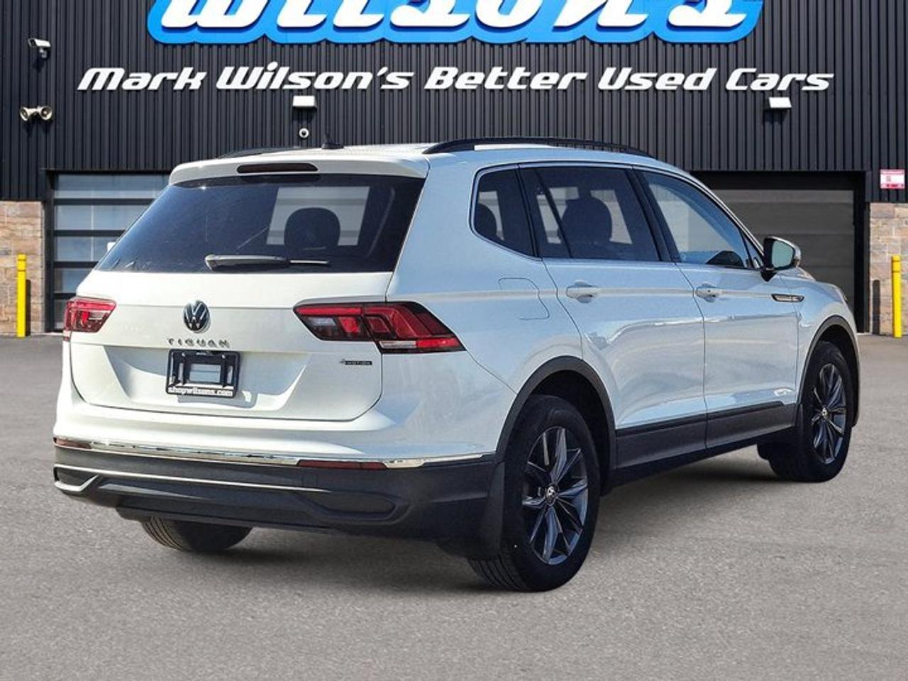 2023 Volkswagen Tiguan Comfortline AWD | 3rd Row Seat | Leather | Heated Seats | Power Seat | CarPlay + Android | and More! Photo4