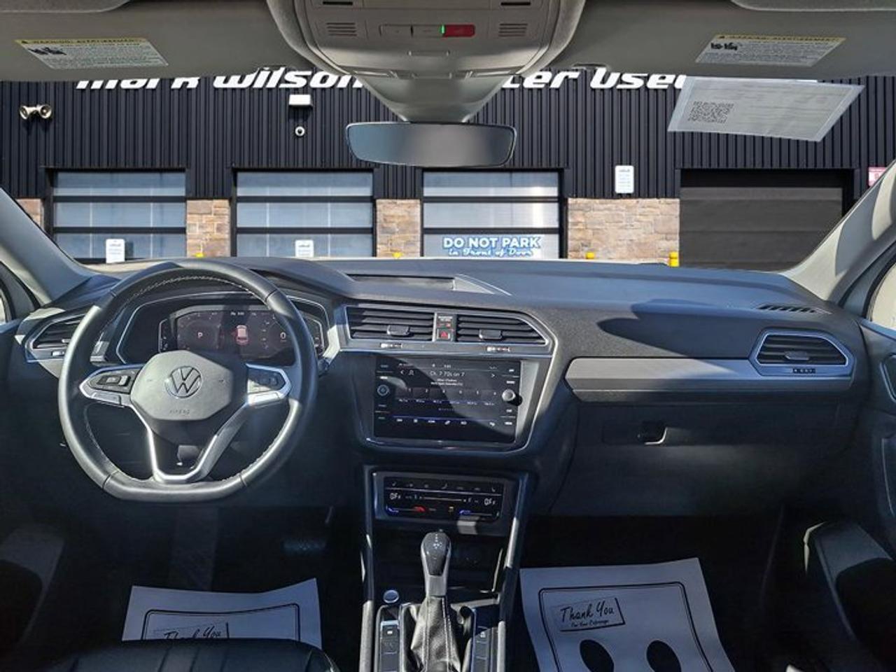 2023 Volkswagen Tiguan Comfortline AWD | 3rd Row Seat | Leather | Heated Seats | Power Seat | CarPlay + Android | and More! Photo