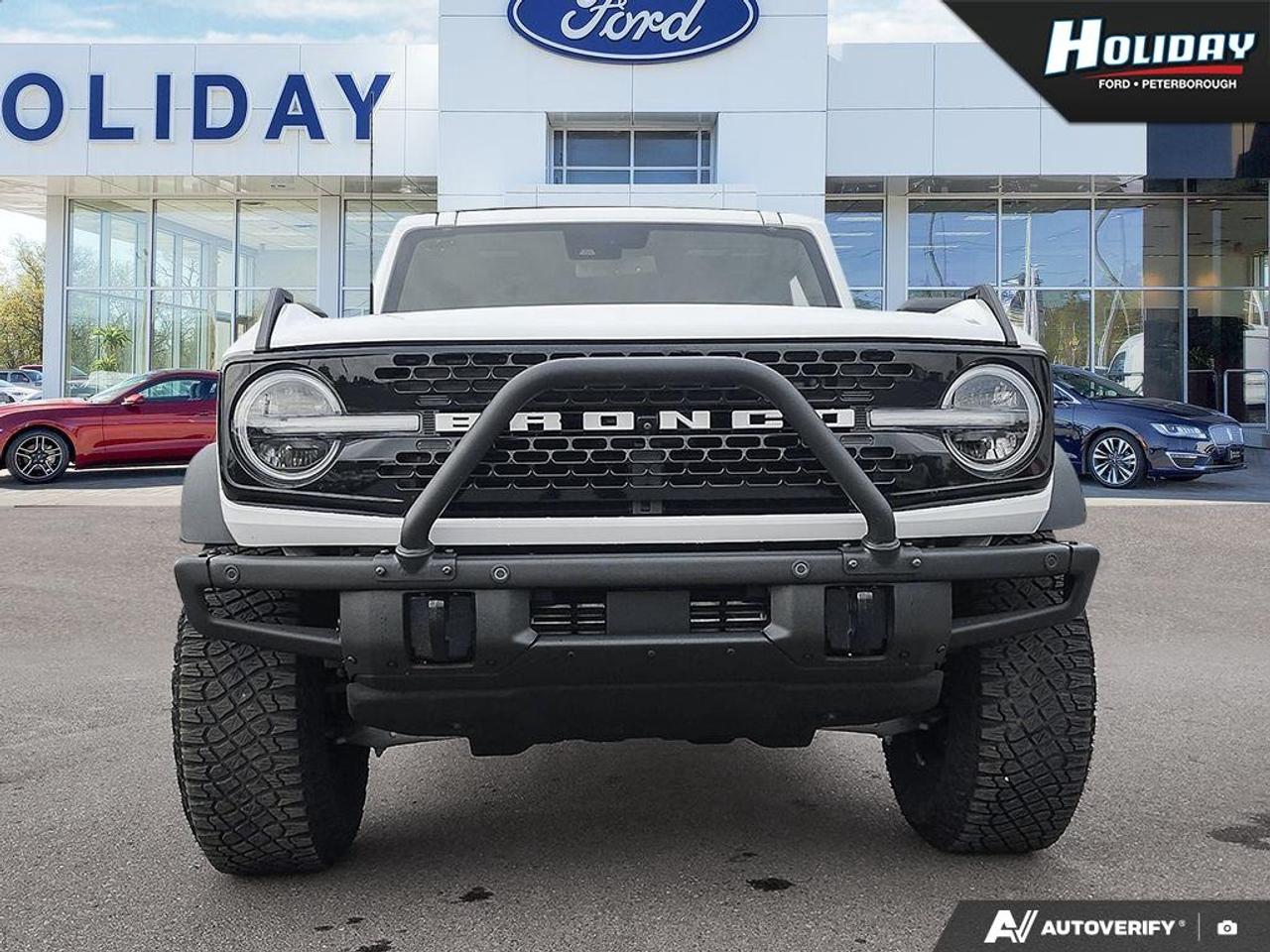 2022 Ford Bronco WildTrak Photo1