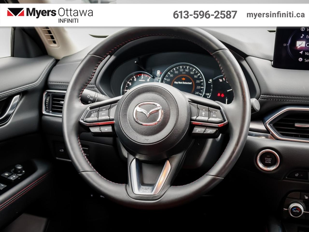 2023 Mazda CX-5 Kuro  Sunroof, Power Liftgate, Low KMS! Photo