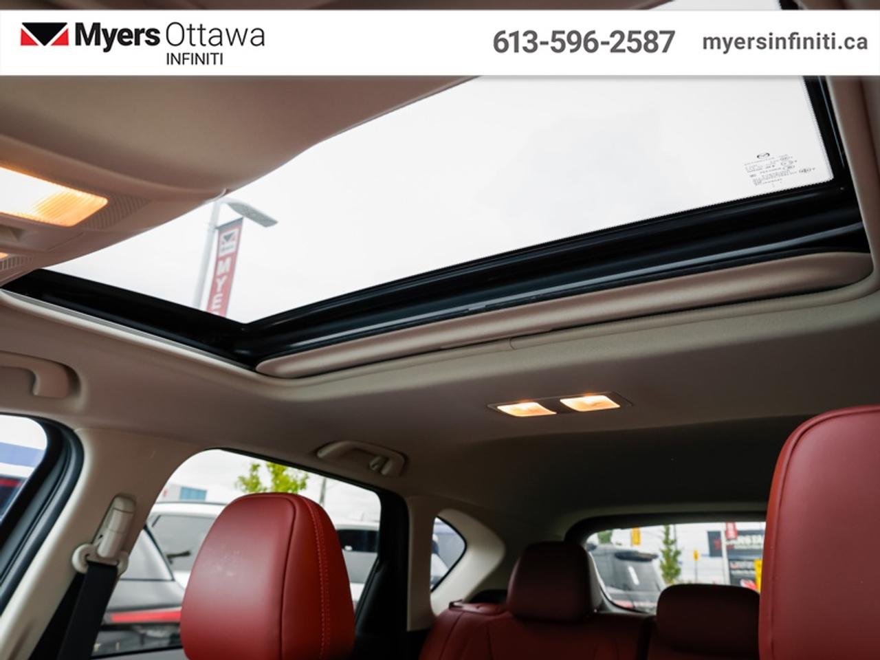 2023 Mazda CX-5 Kuro  Sunroof, Power Liftgate, Low KMS! Photo