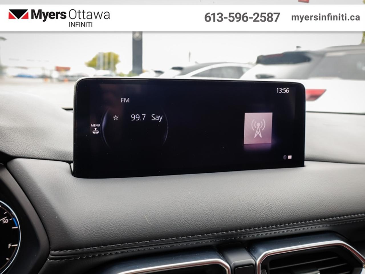 2023 Mazda CX-5 Kuro  Sunroof, Power Liftgate, Low KMS! Photo