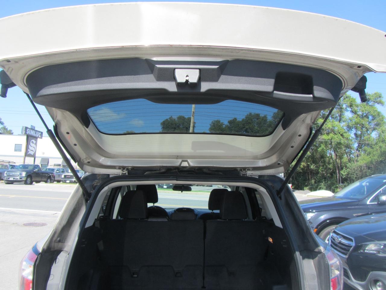2017 Ford Escape SE 4WD Photo