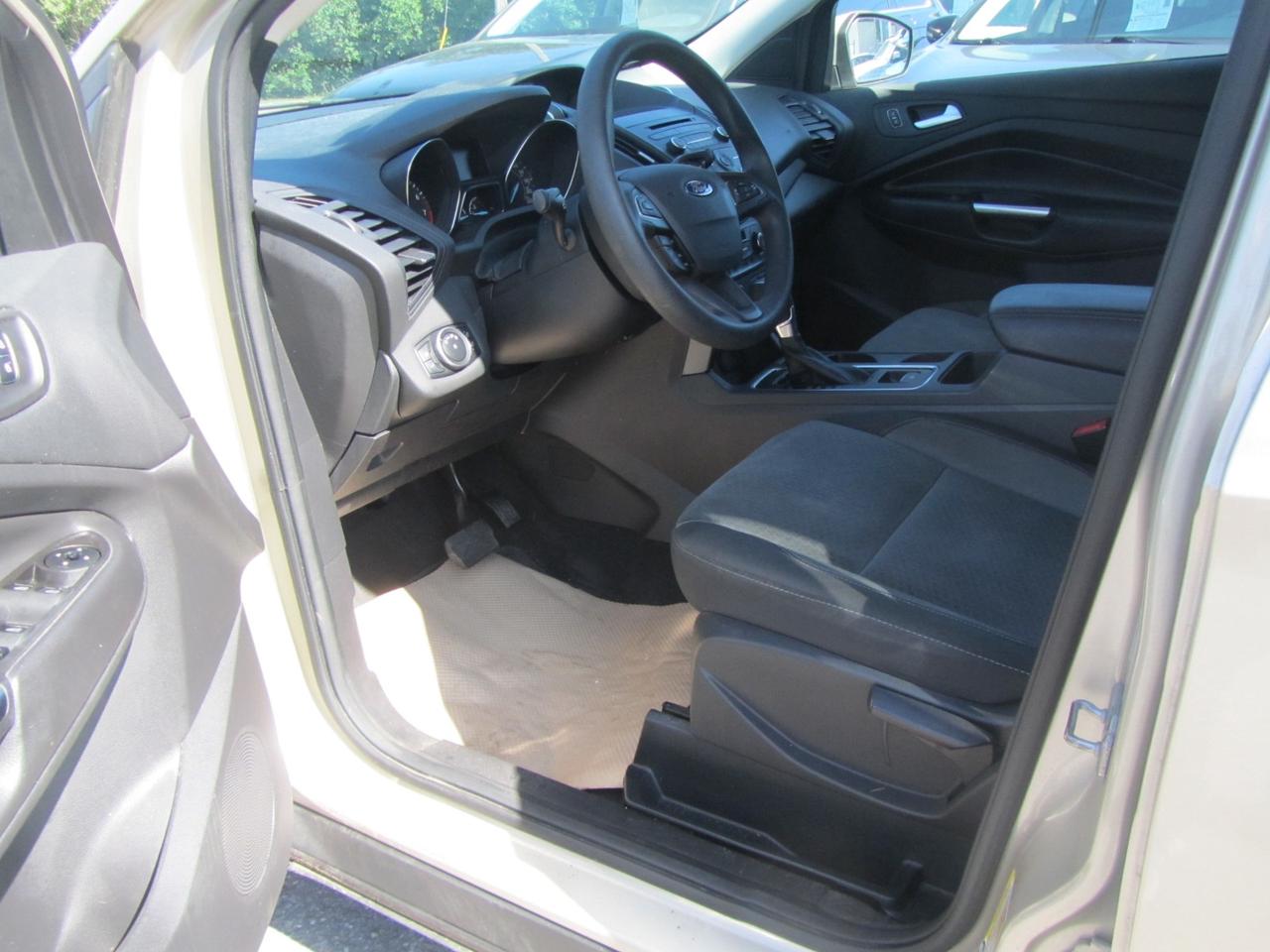 2017 Ford Escape SE 4WD Photo