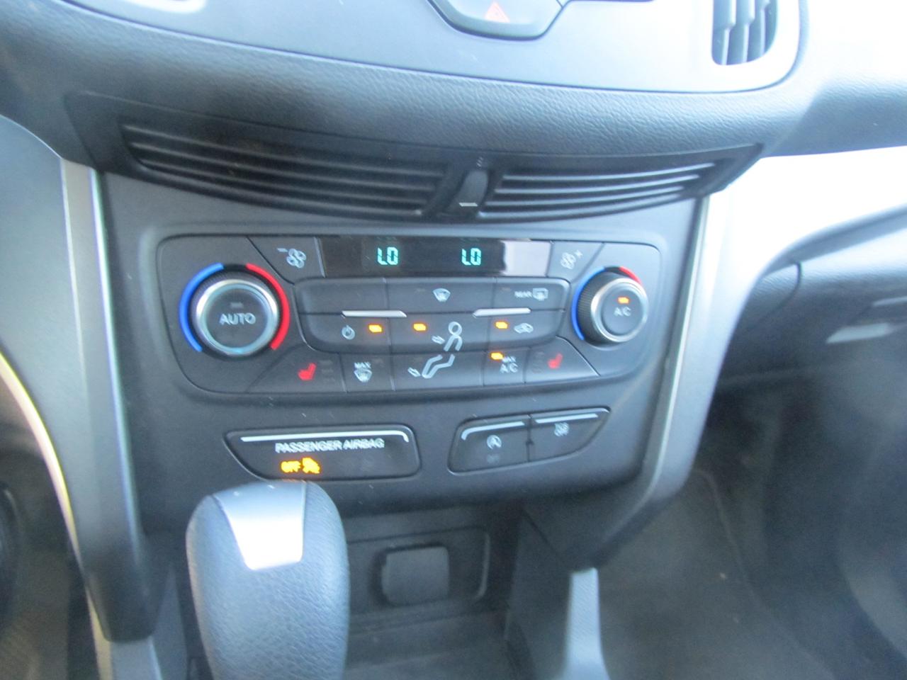 2017 Ford Escape SE 4WD Photo