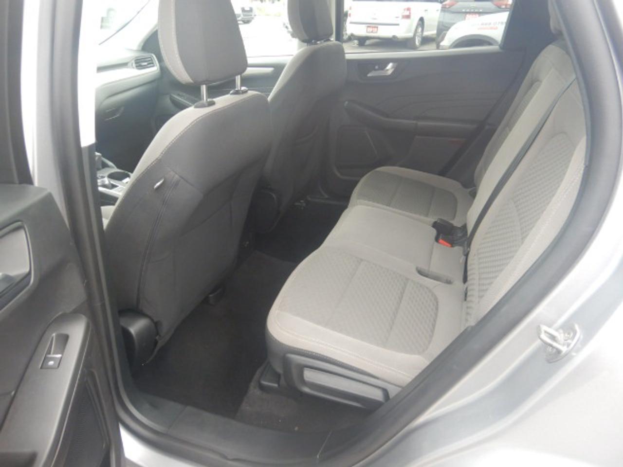 2021 Ford Escape SE Photo