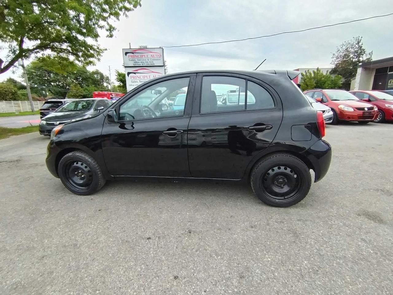 2016 Nissan Micra SV Photo