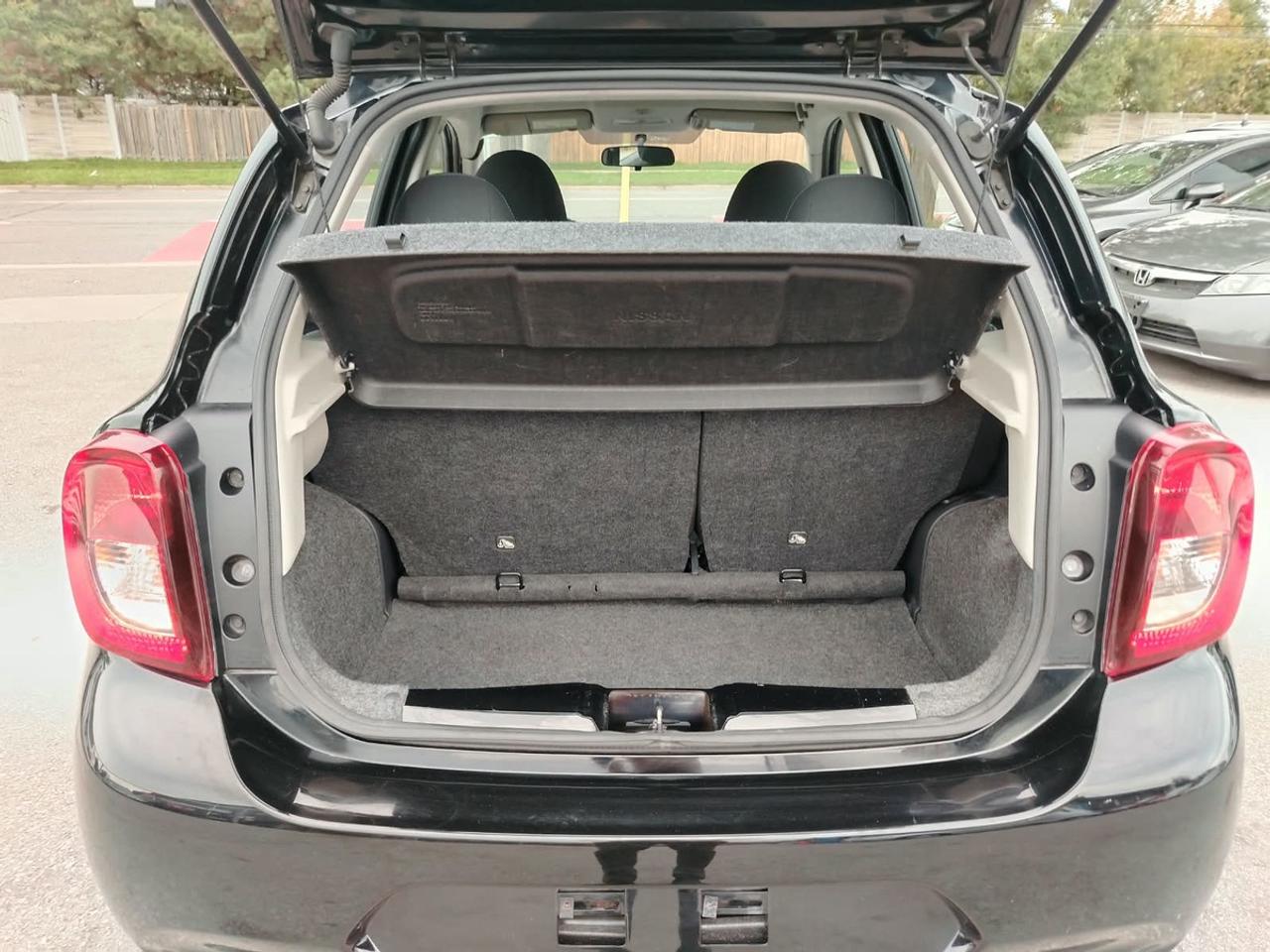 2016 Nissan Micra SV Photo
