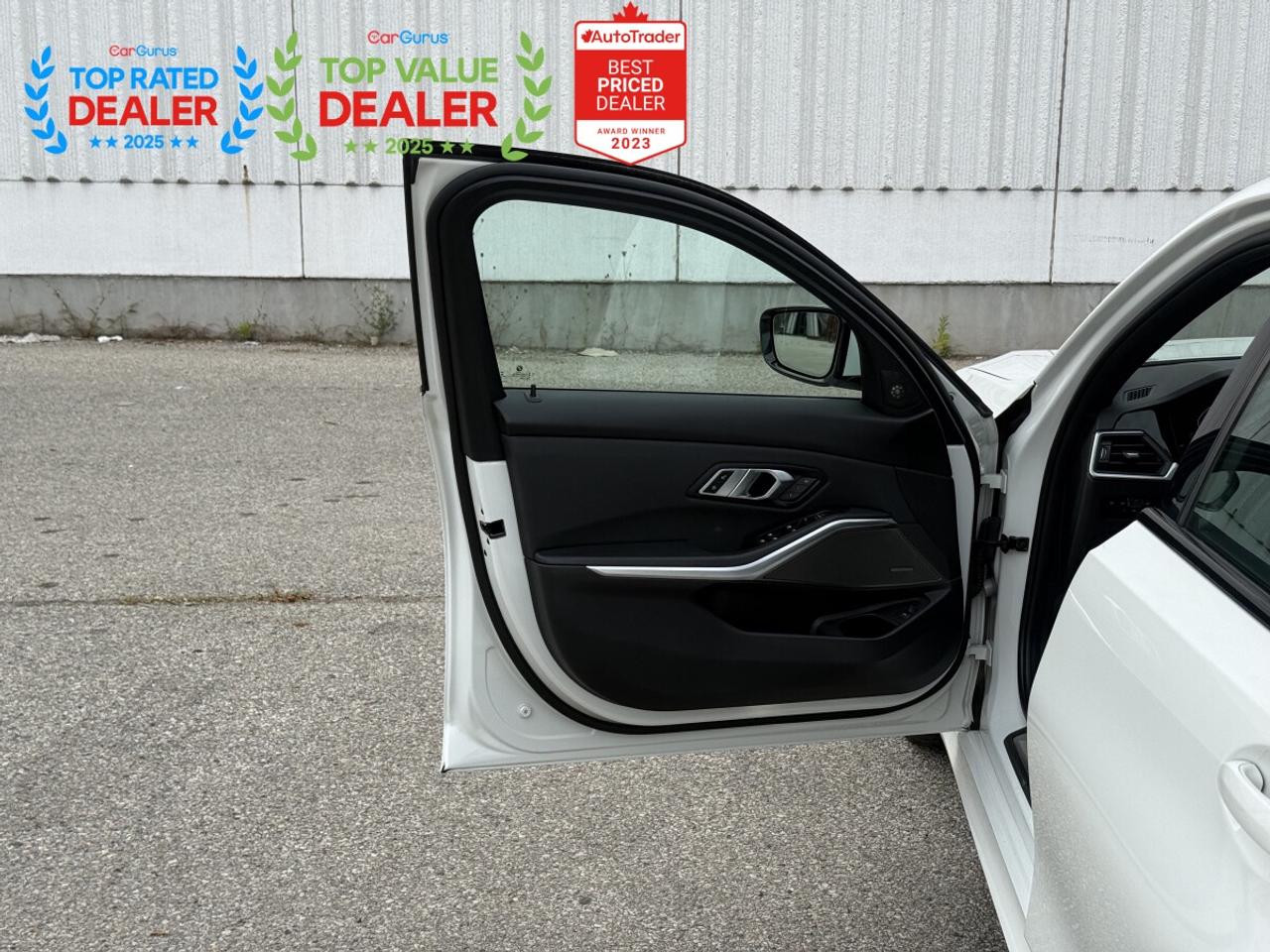 2020 BMW 3 Series 330i //M PKG | HARMAN KARDON | PANO | LOADED Photo