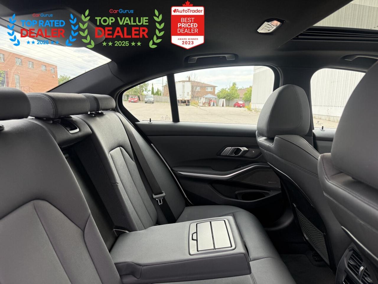 2020 BMW 3 Series 330i //M PKG | HARMAN KARDON | PANO | LOADED Photo