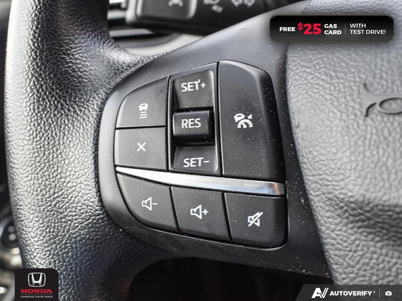 2020 Ford Escape SE Photo