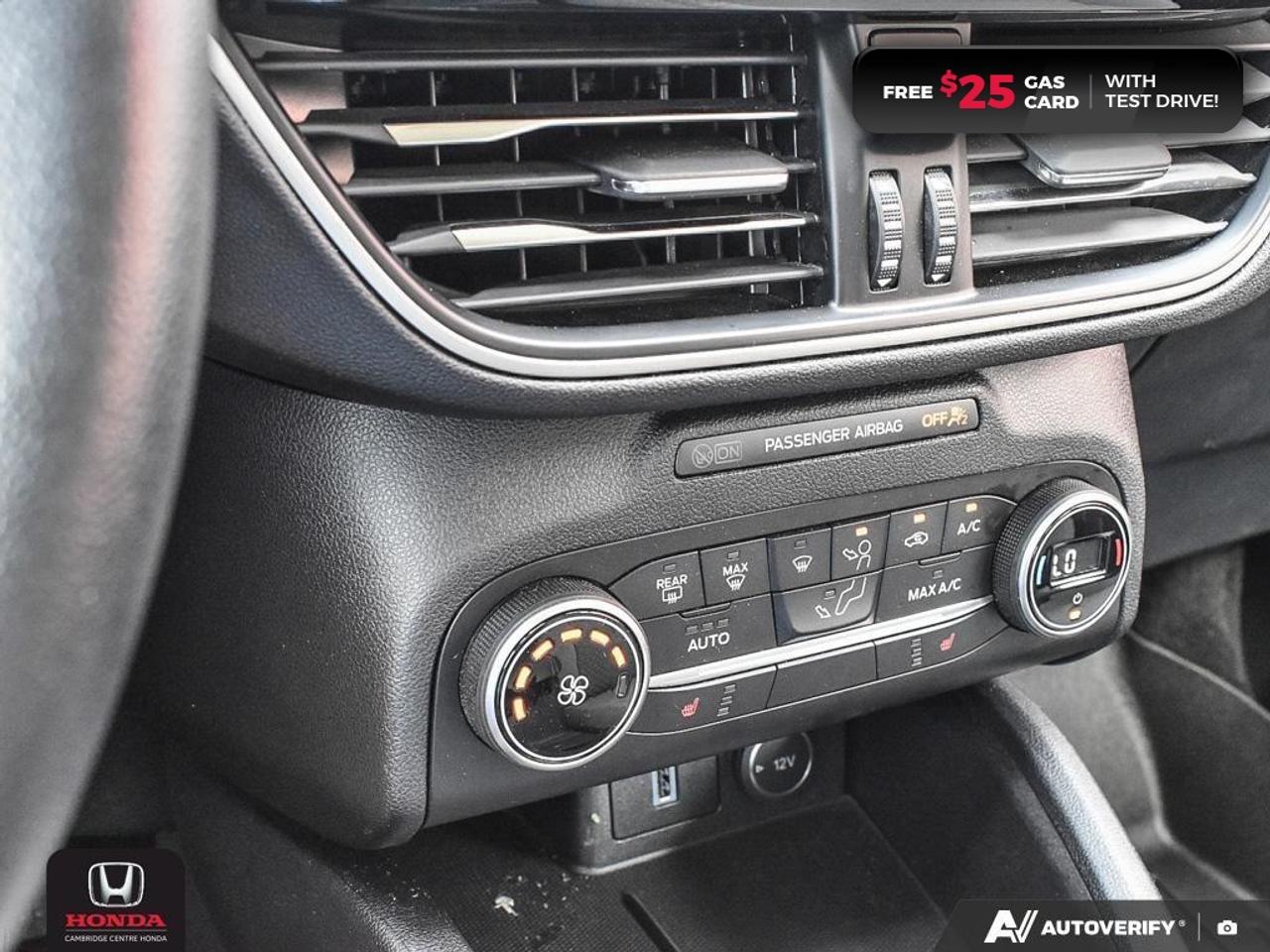2020 Ford Escape SE Photo