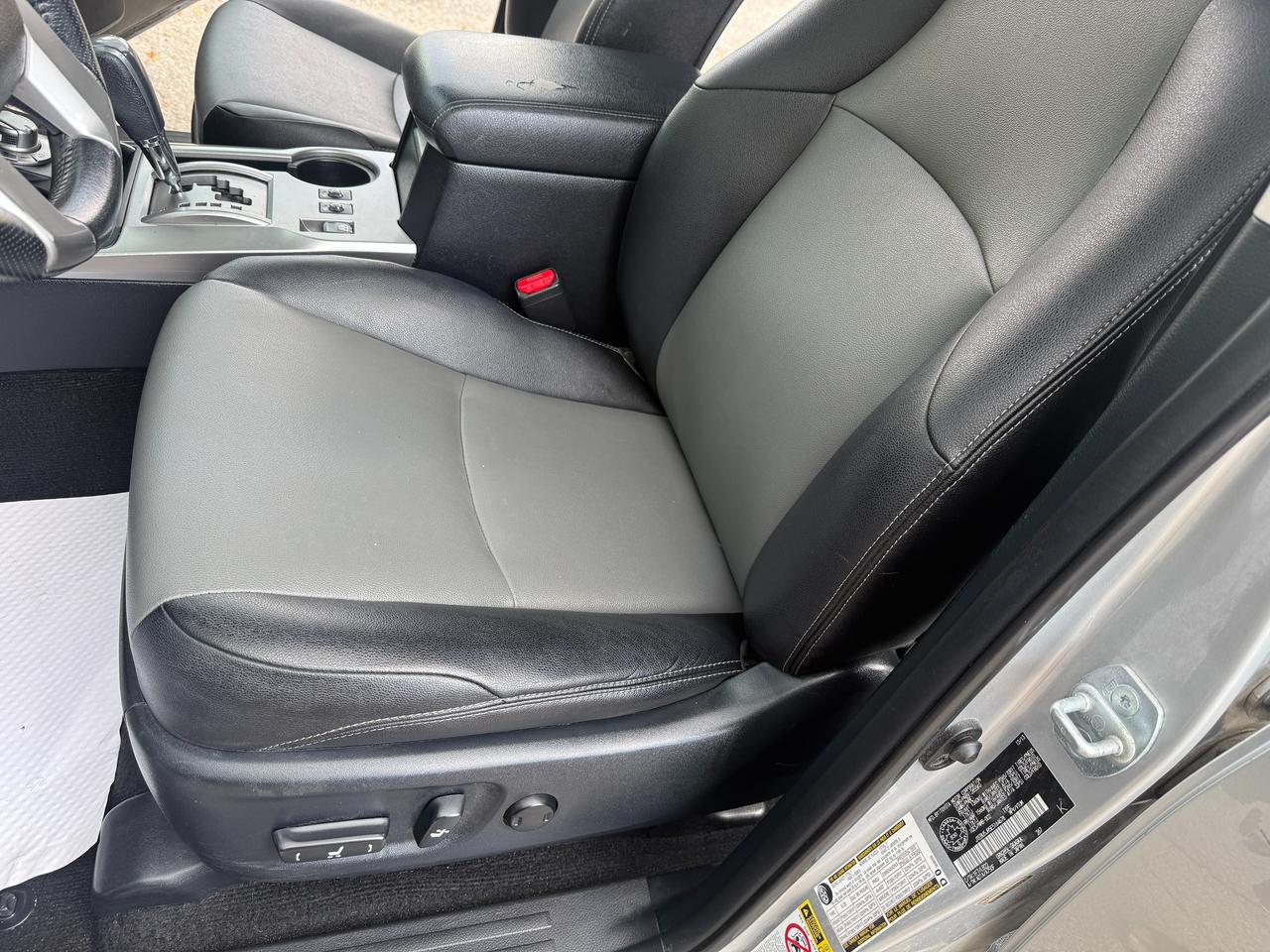 2014 Toyota 4Runner 7PASS/NAV/NO ACCIDENTS/SERVICE RECORDS/CERTIFIED! Photo