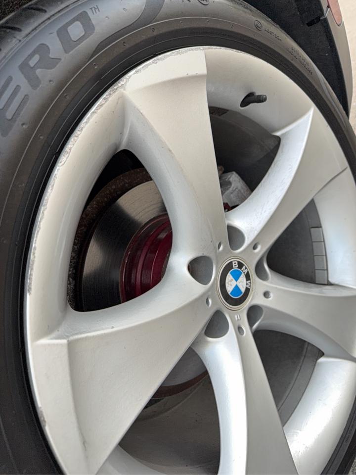 2009 BMW X6 50i Photo