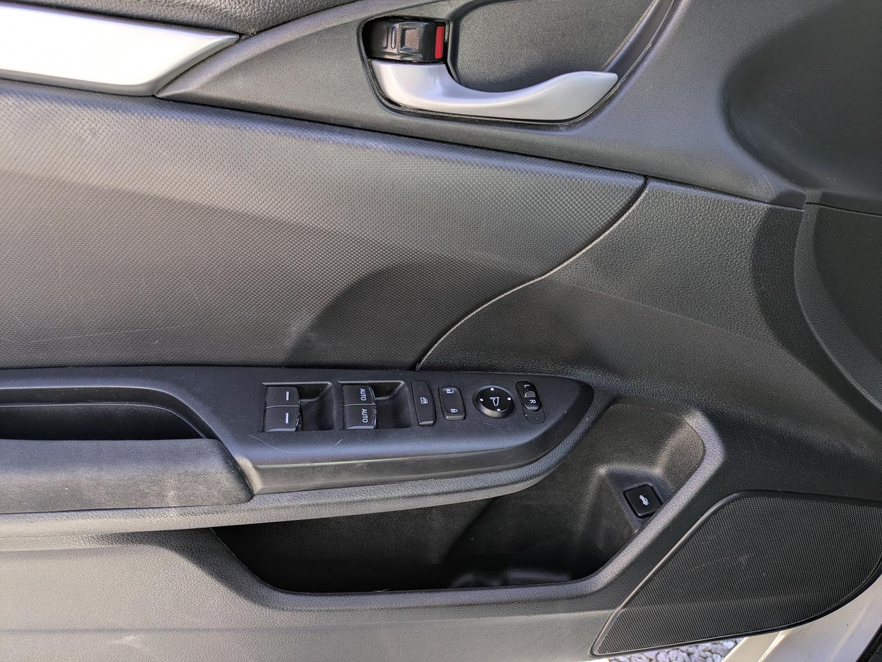 2018 Honda Civic LX CVT Photo