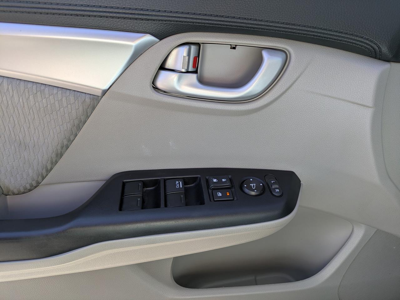 2015 Honda Civic 4DR AUTO Photo