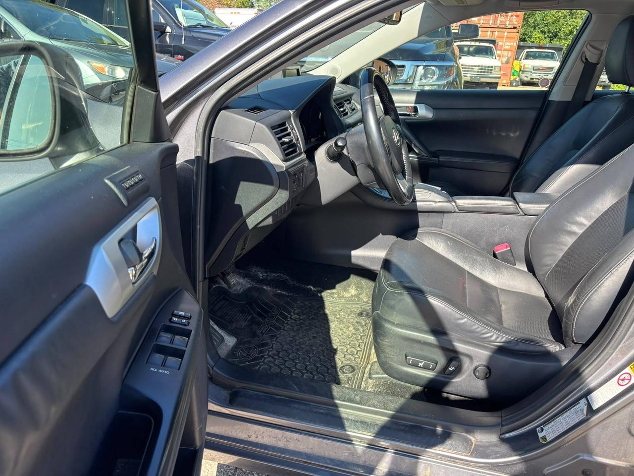 2013 Lexus CT 200h FWD 4dr Hybrid Photo