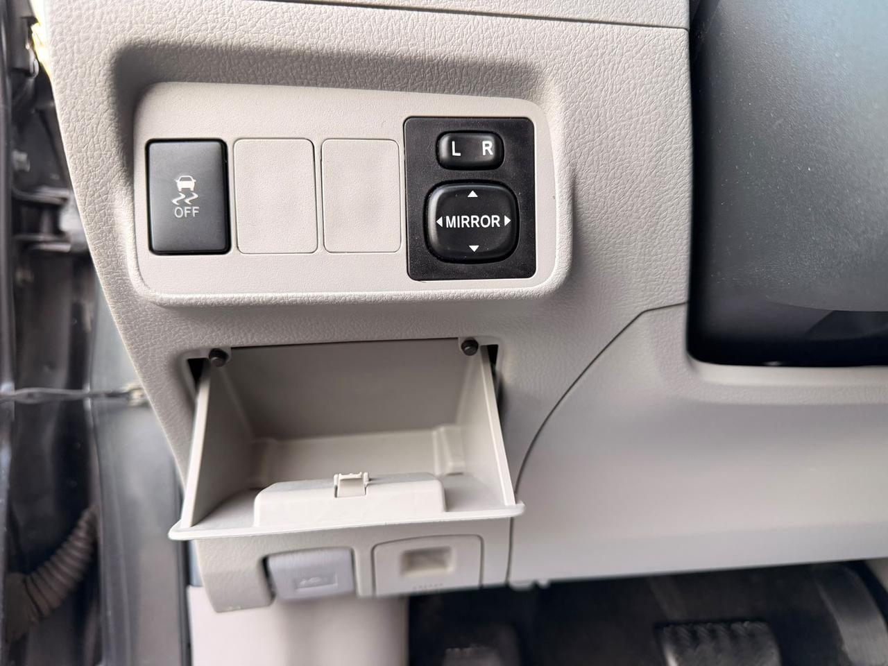 2012 Toyota Corolla CE Photo