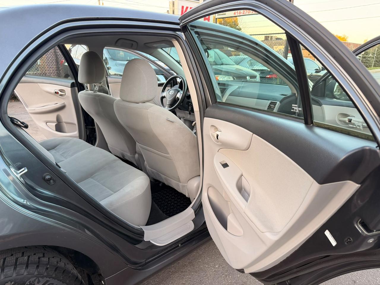 2012 Toyota Corolla CE Photo