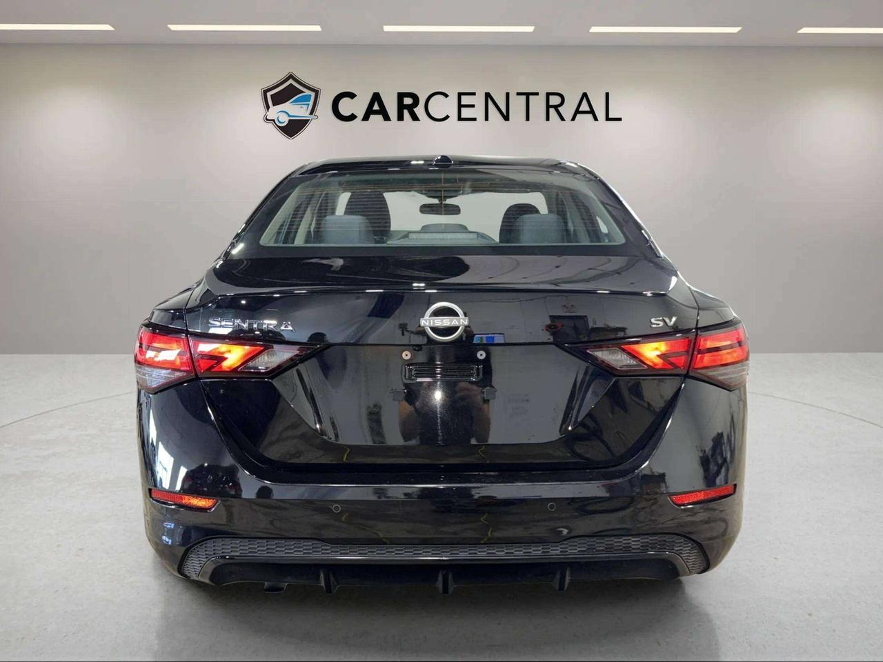 2024 Nissan Sentra SV| CLEAN CARFAX| STARTER| BLIND SPOT| HTD SEATS Photo