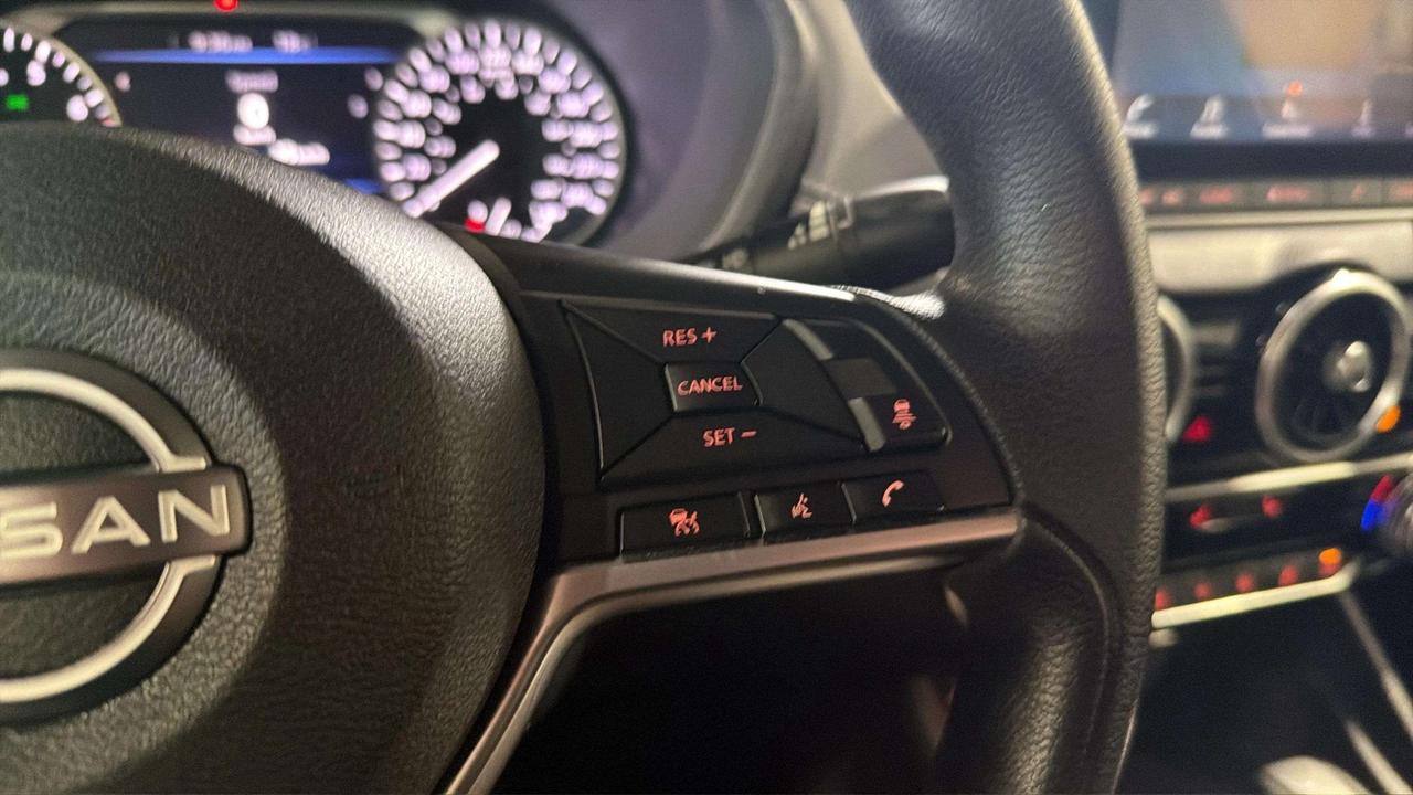 2024 Nissan Sentra SV| CLEAN CARFAX| STARTER| BLIND SPOT| HTD SEATS Photo