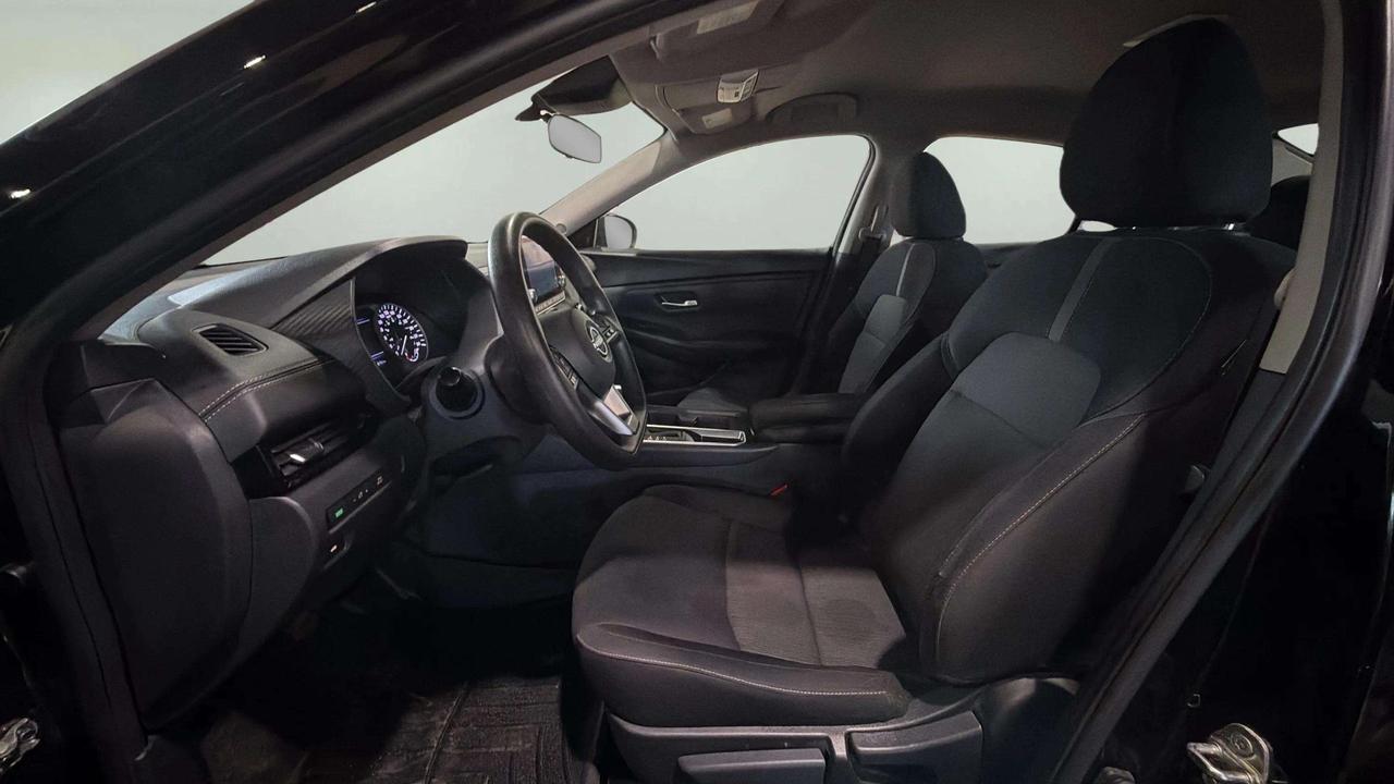 2024 Nissan Sentra SV| CLEAN CARFAX| STARTER| BLIND SPOT| HTD SEATS Photo