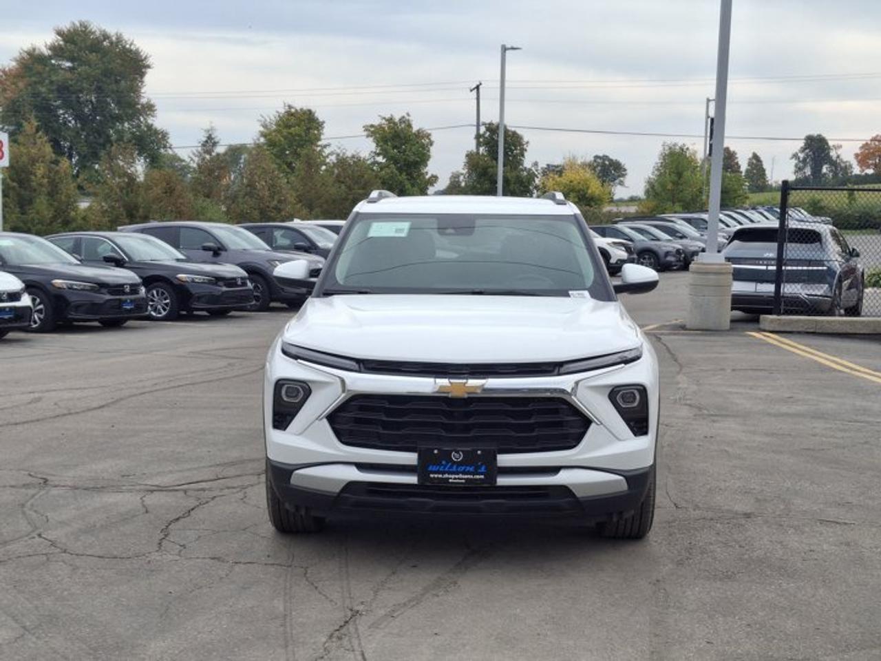2024 Chevrolet TrailBlazer LT AWD | Heated Wheel + Seats | Remote Start | CarPlay + Android | BSA + RCTA | Rear Cam and More ! Photo