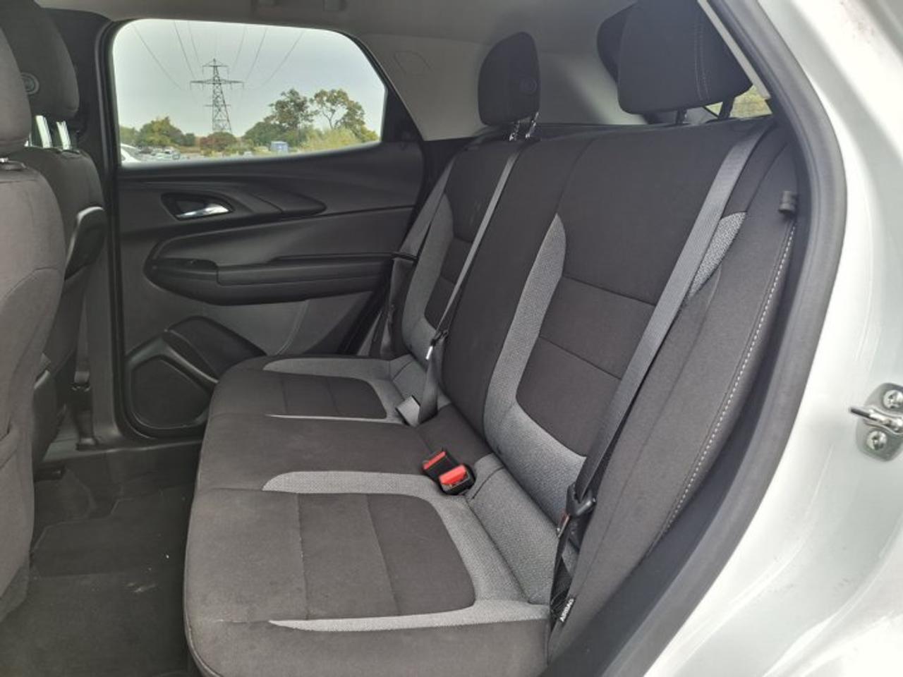 2024 Chevrolet TrailBlazer LT AWD | Heated Wheel + Seats | Remote Start | CarPlay + Android | BSA + RCTA | Rear Cam and More ! Photo