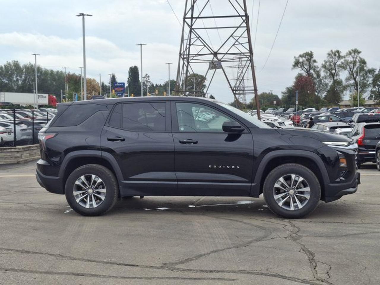 2025 Chevrolet Equinox AWD LT | Safety & Tech Pkg | 360 Camera | Heated Wheel + Seats | Remote Start and More! Photo