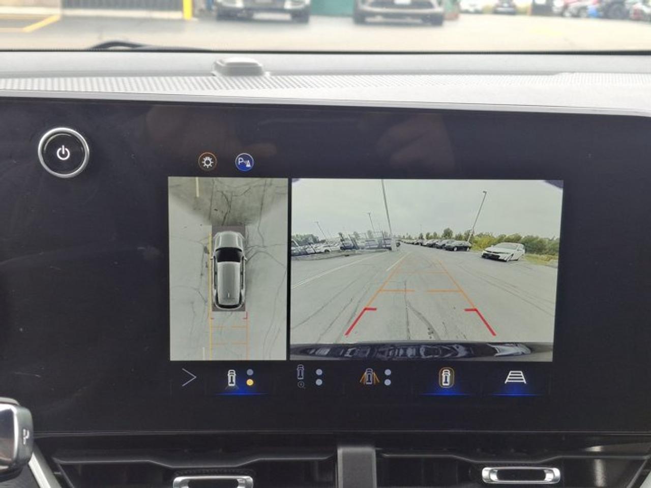 2025 Chevrolet Equinox AWD LT | Safety & Tech Pkg | 360 Camera | Heated Wheel + Seats | Remote Start and More! Photo