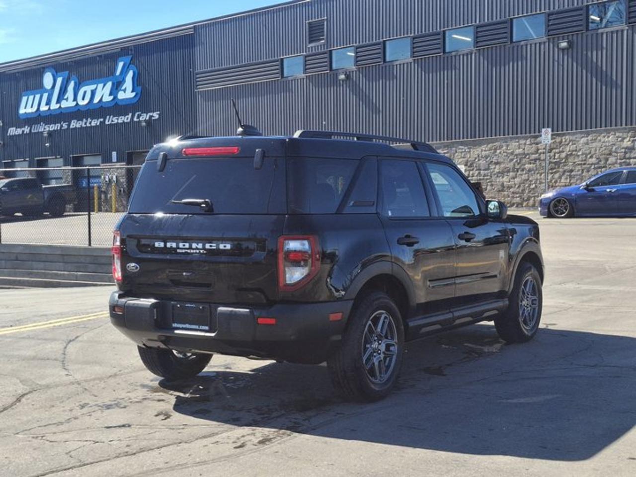 2025 Ford Bronco Sport Big Bend | Heated Seats | Remote Start | CarPlay | Blind Spot | Rear Cam | and More ! Photo4