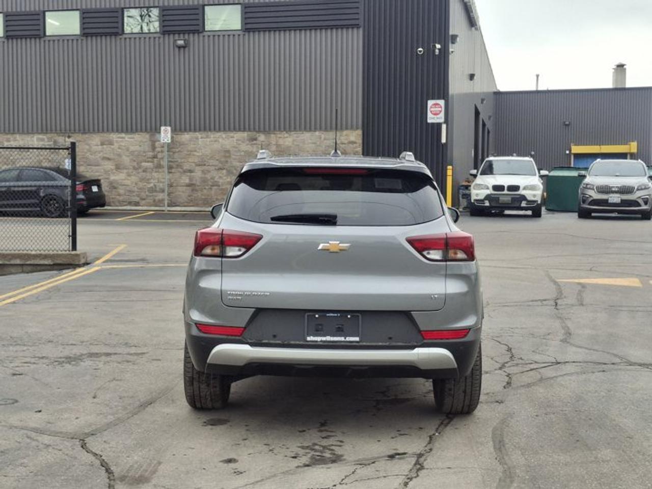 2024 Chevrolet TrailBlazer LT AWD | Heated Wheel + Seats | Remote Start | CarPlay + Android | BSA + RCTA | Rear Cam & More ! Photo3
