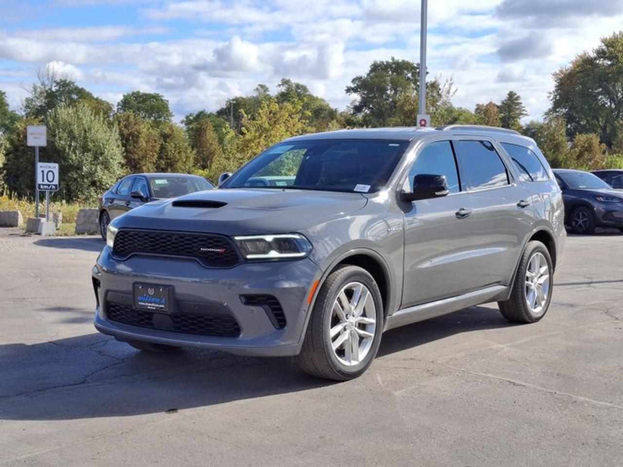 2025 Dodge Durango R/T | Leather | Sunroof | Nav | Cooled + Heated Seats | Heated Wheel | Remote Start | and More ! Photo0