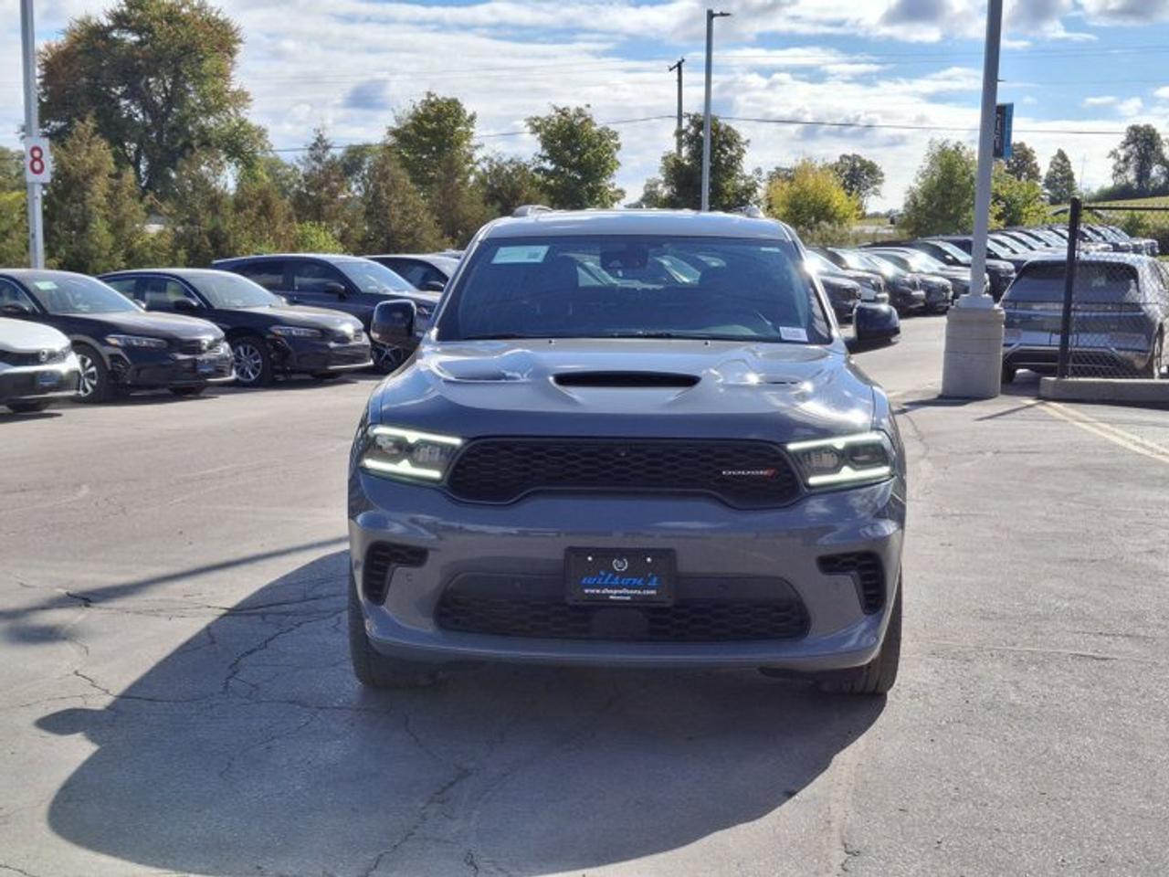 2025 Dodge Durango R/T | Leather | Sunroof | Nav | Cooled + Heated Seats | Heated Wheel | Remote Start | and More ! Photo