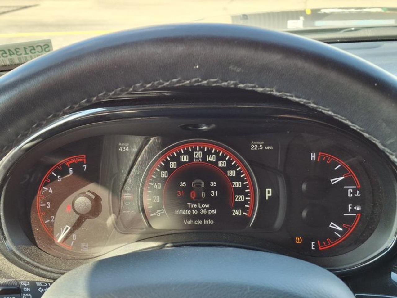 2025 Dodge Durango R/T | Leather | Sunroof | Nav | Cooled + Heated Seats | Heated Wheel | Remote Start | and More ! Photo