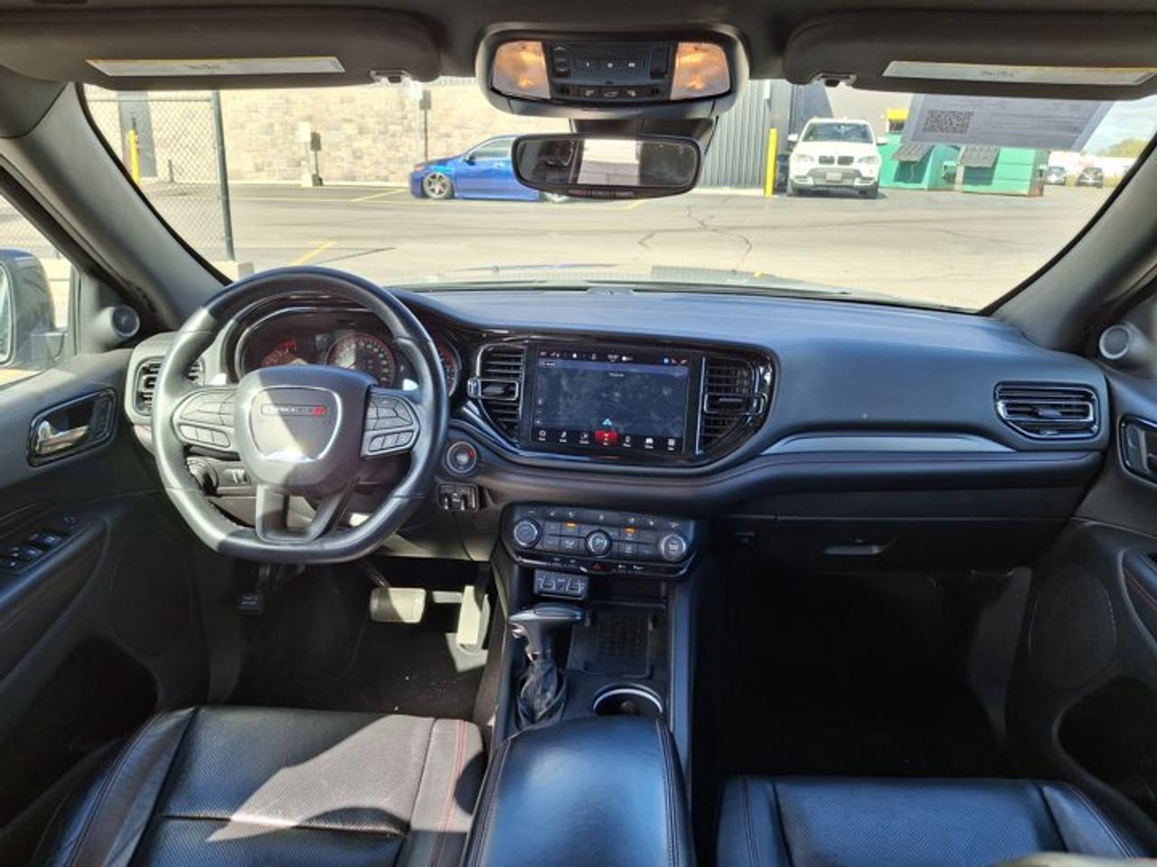 2025 Dodge Durango R/T | Leather | Sunroof | Nav | Cooled + Heated Seats | Heated Wheel | Remote Start | and More ! Photo