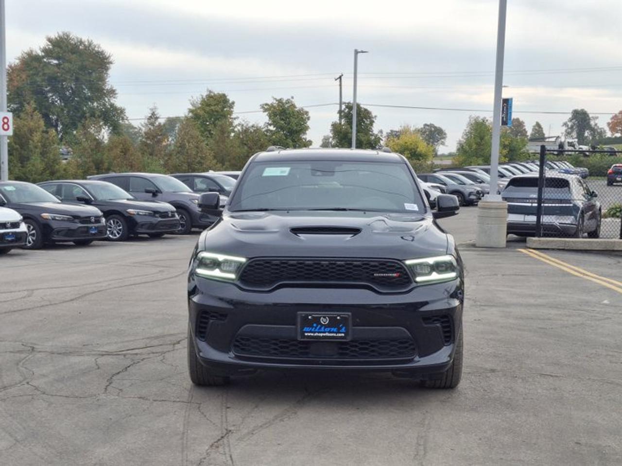 2025 Dodge Durango R/T | Leather | Sunroof | Nav | Cooled + Heated Seats | Heated Wheel | Remote Start | and More ! Photo