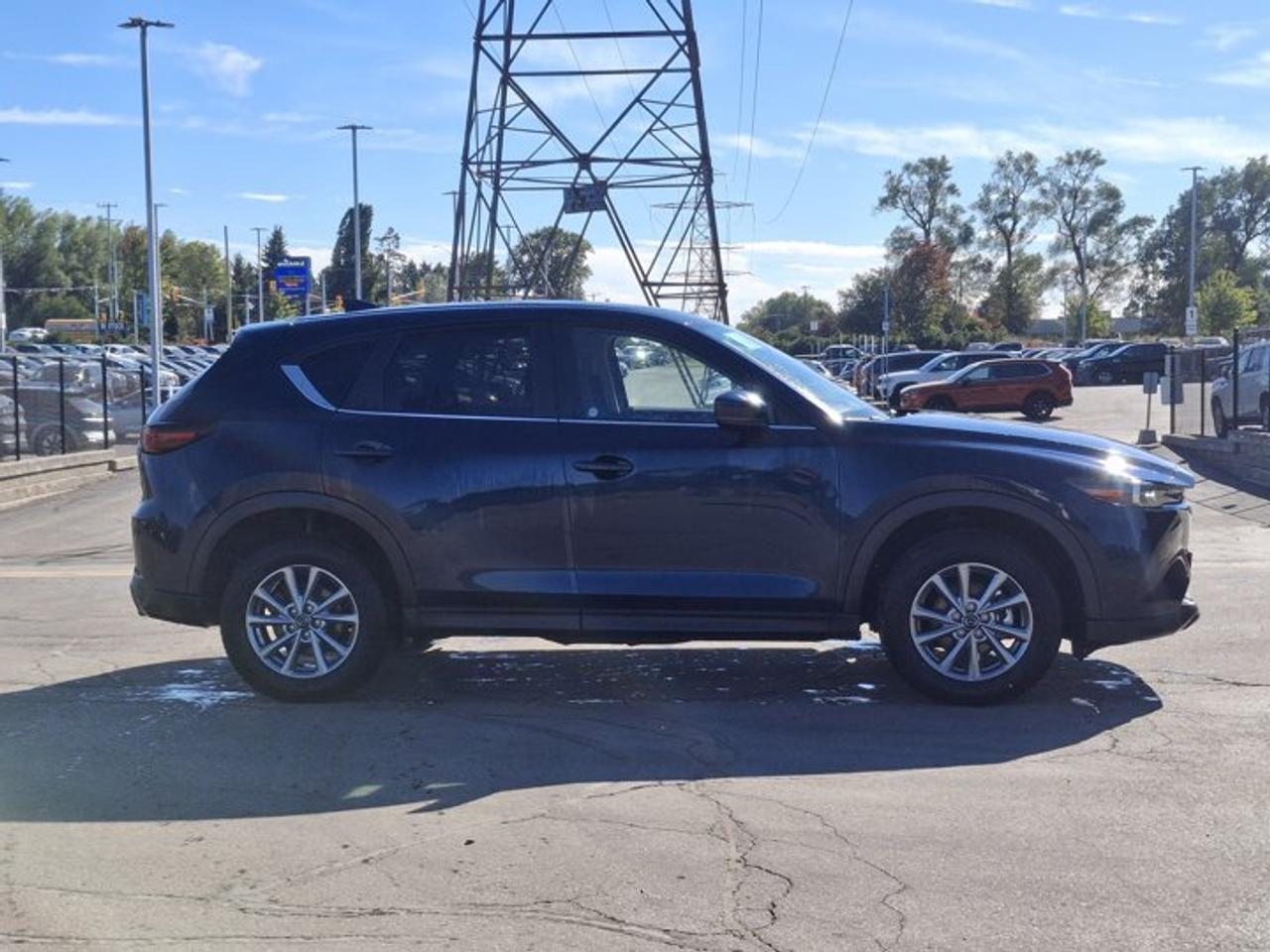 2025 Mazda CX-5 GS AWD | Leatherette | Power Seat | Heated Wheel + Seats | Adaptive Cruise | CarPlay and More ! Photo