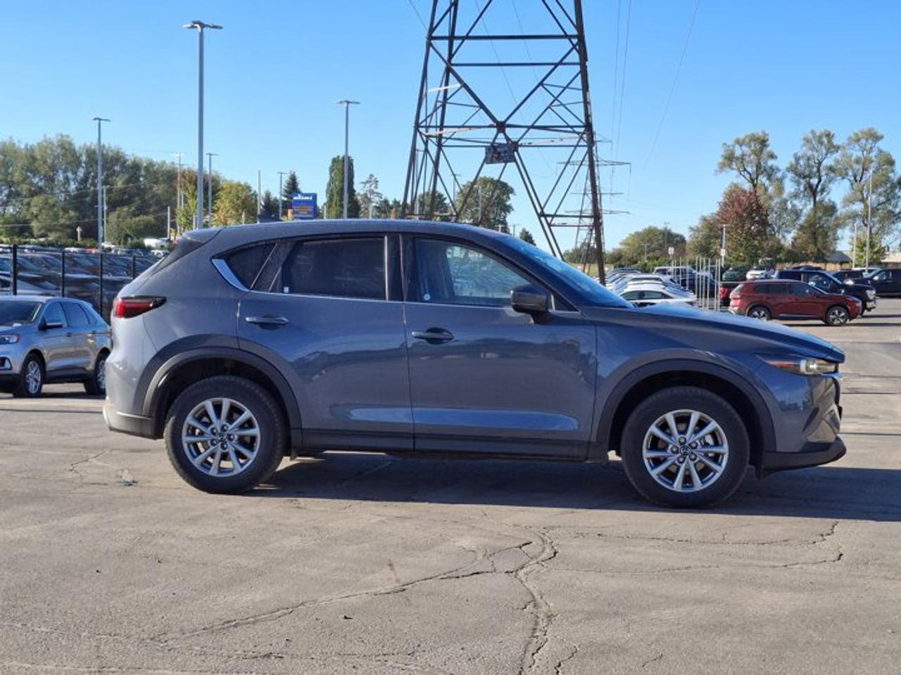 2025 Mazda CX-5 GS AWD | Leatherette | Power Seat | Heated Wheel + Seats | Adaptive Cruise | CarPlay and More ! Photo