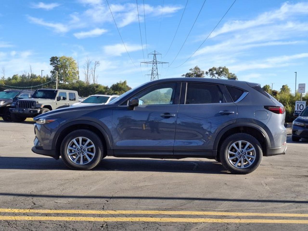 2025 Mazda CX-5 GS AWD | Leatherette | Power Seat | Heated Wheel + Seats | Adaptive Cruise | CarPlay and More ! Photo2