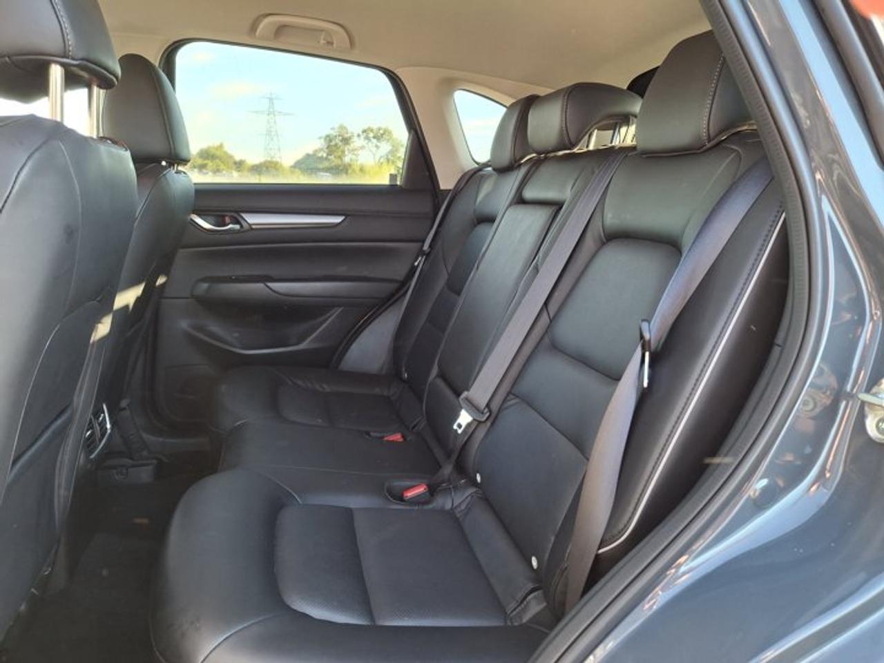 2025 Mazda CX-5 GS AWD | Leatherette | Power Seat | Heated Wheel + Seats | Adaptive Cruise | CarPlay and More ! Photo