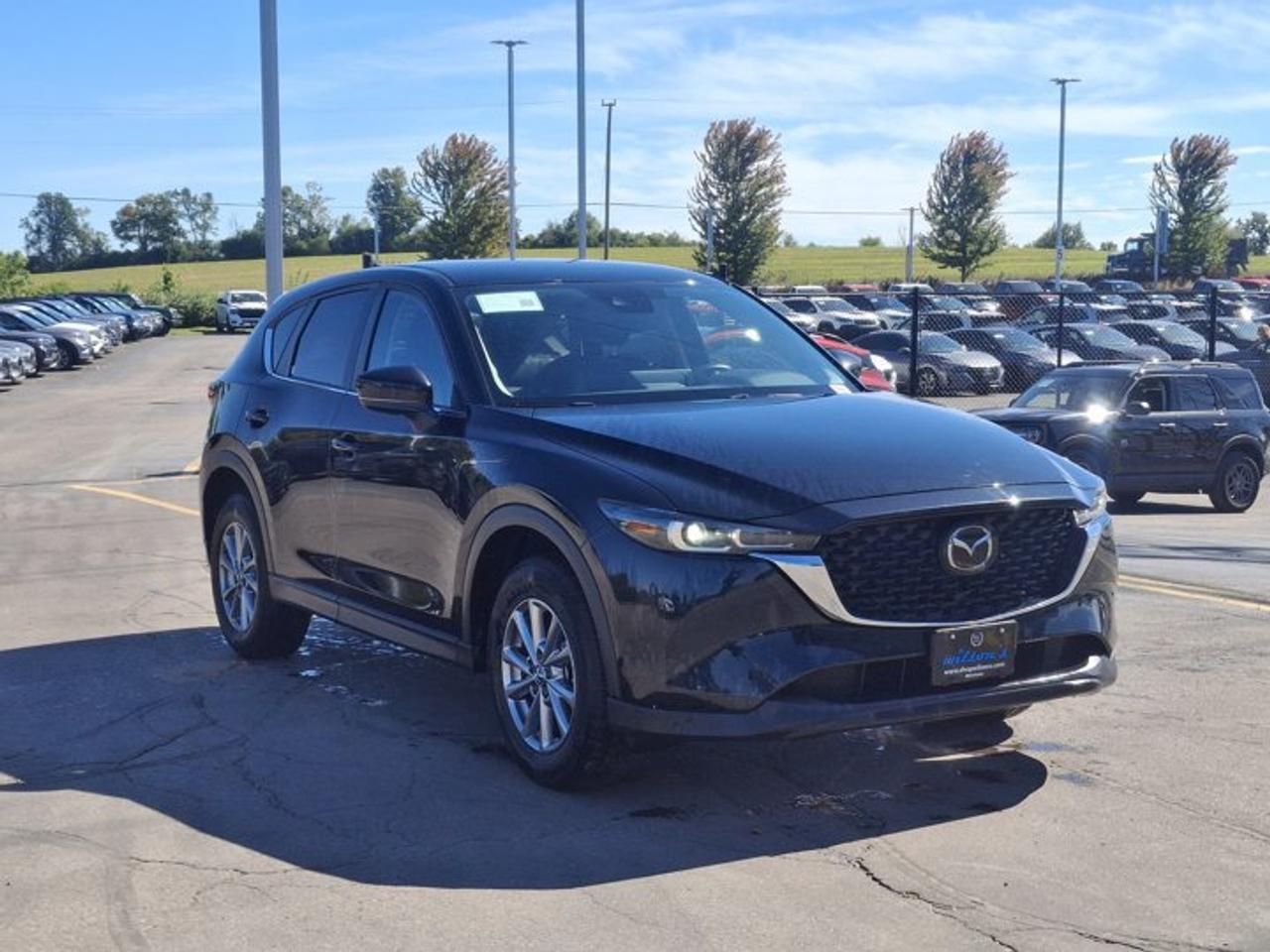 2025 Mazda CX-5 GS AWD | Leatherette | Power Seat | Heated Wheel + Seats | Adaptive Cruise | CarPlay and More ! Photo