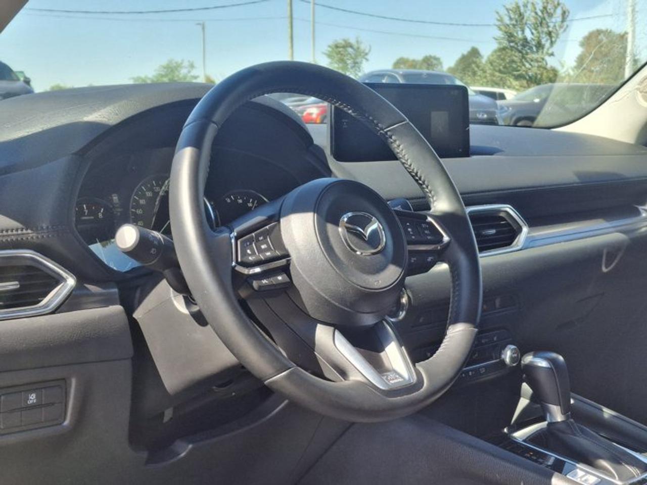 2025 Mazda CX-5 GS AWD | Leatherette | Power Seat | Heated Wheel + Seats | Adaptive Cruise | CarPlay and More ! Photo