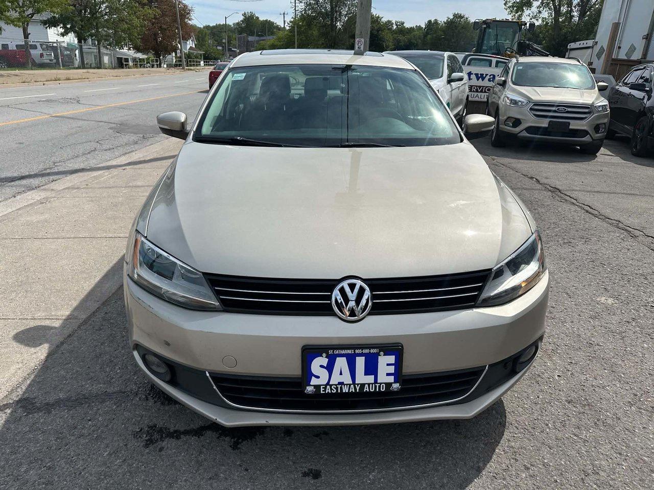 2014 Volkswagen Jetta Sedan TDI Photo