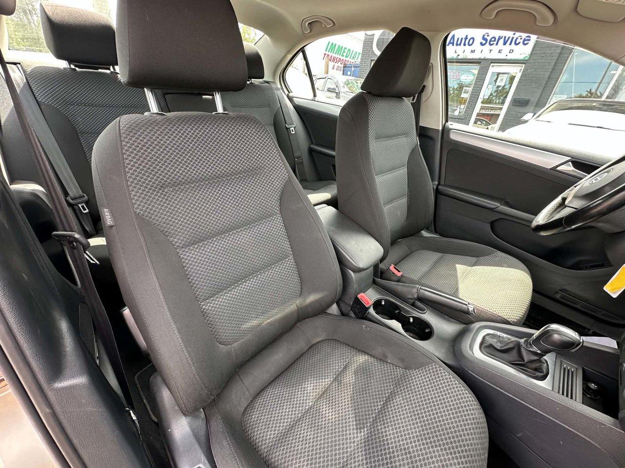 2014 Volkswagen Jetta Sedan TDI - Photo #11