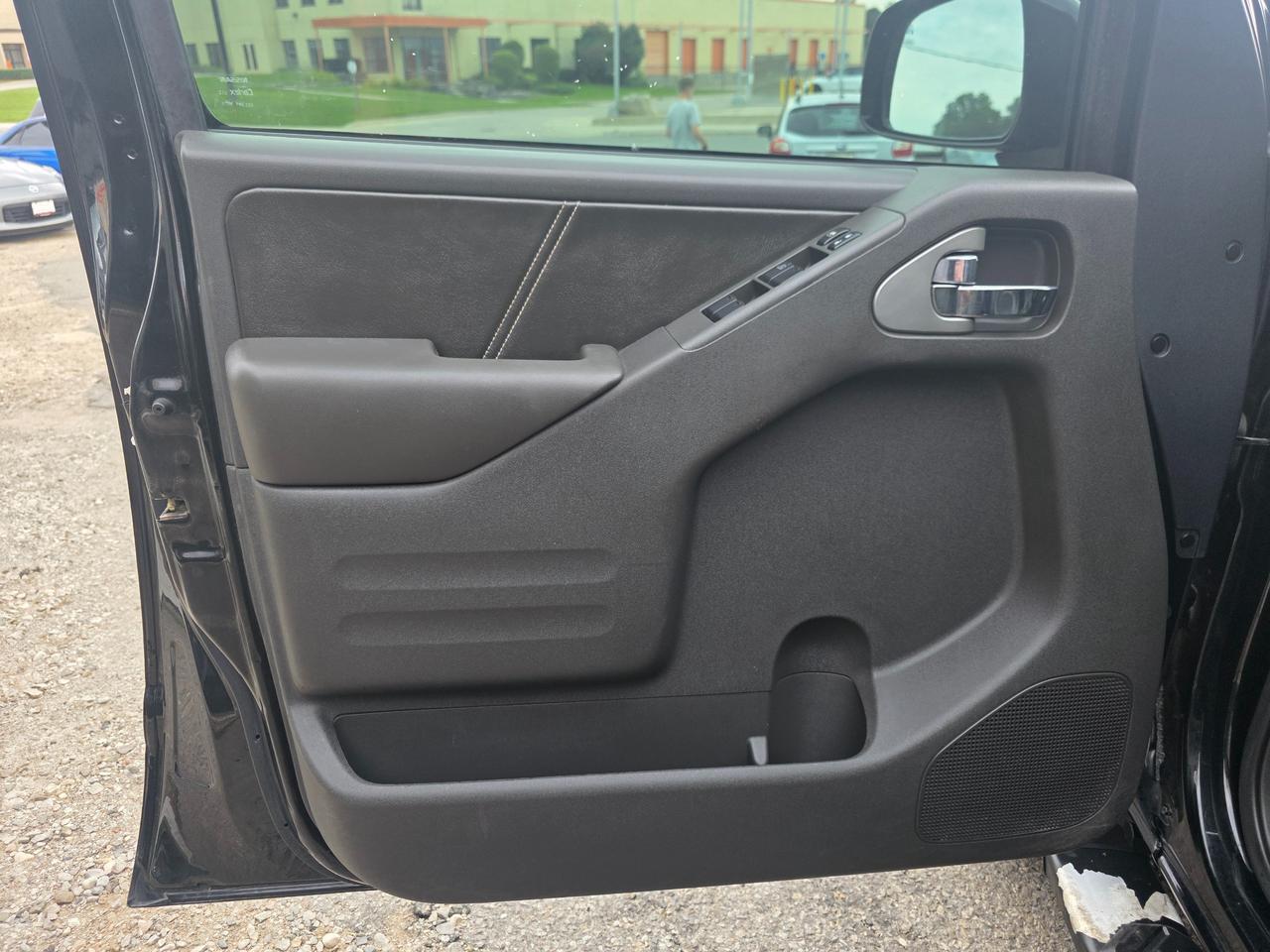 2019 Nissan Frontier PRO-4X | Leather | Sunroof | Rockford Fosgate | Accident Free Photo