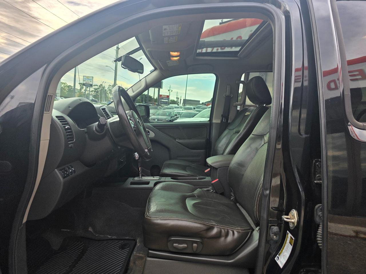 2019 Nissan Frontier PRO-4X | Leather | Sunroof | Rockford Fosgate | Accident Free Photo