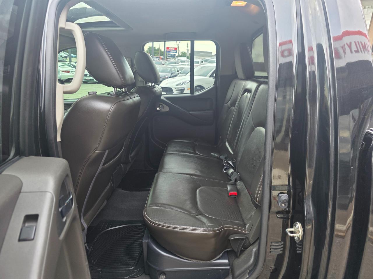 2019 Nissan Frontier PRO-4X | Leather | Sunroof | Rockford Fosgate | Accident Free Photo