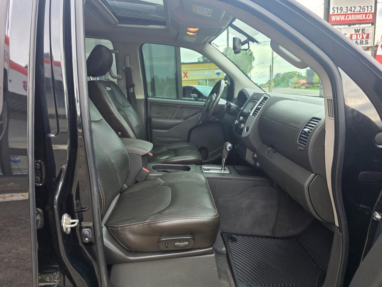 2019 Nissan Frontier PRO-4X | Leather | Sunroof | Rockford Fosgate | Accident Free Photo